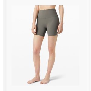 Lululemon align short 6 inch